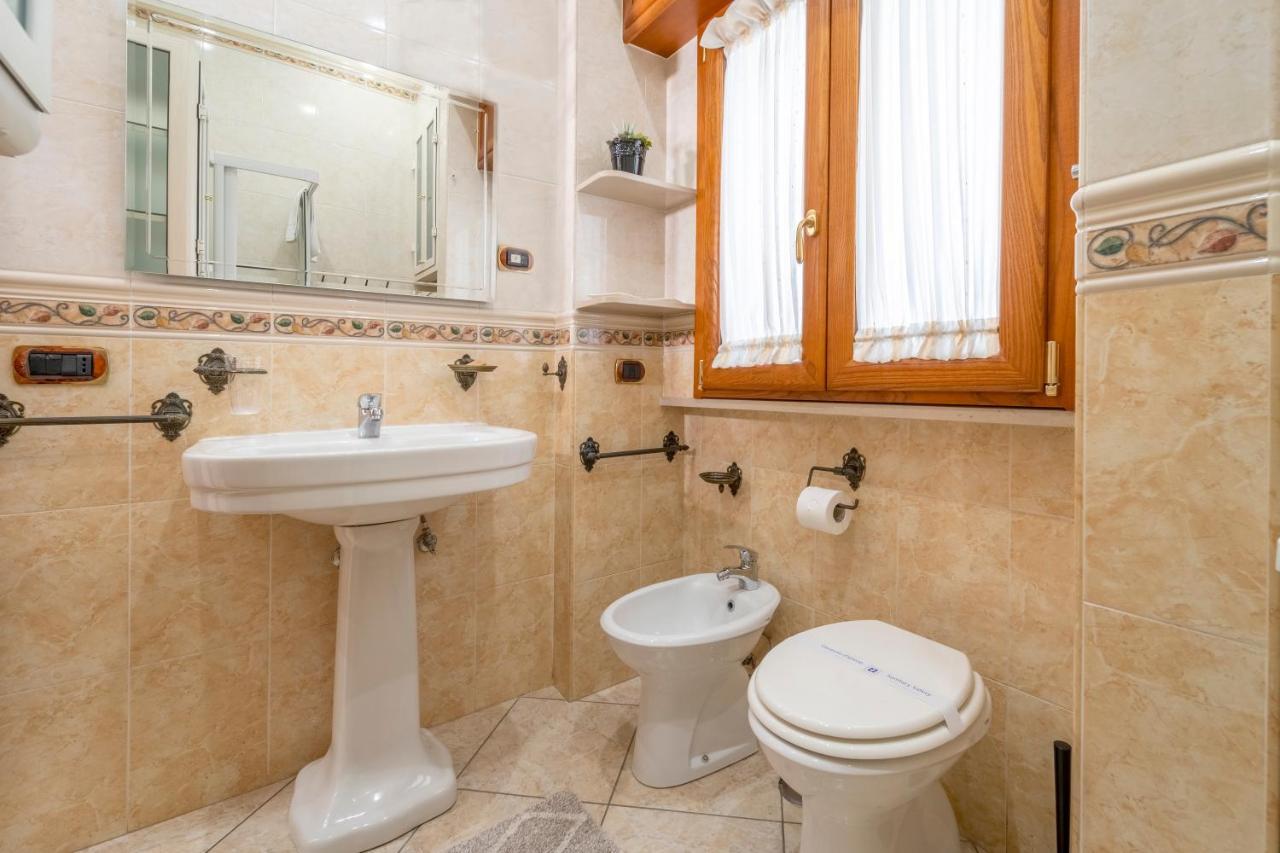 Eraclio Apartment Barletta Esterno foto